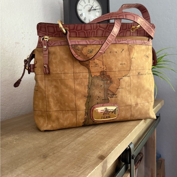 Alviero Martini 1ª Classe Geo Map Tote – Italian Designer, Rare Print - Picture 10 of 11